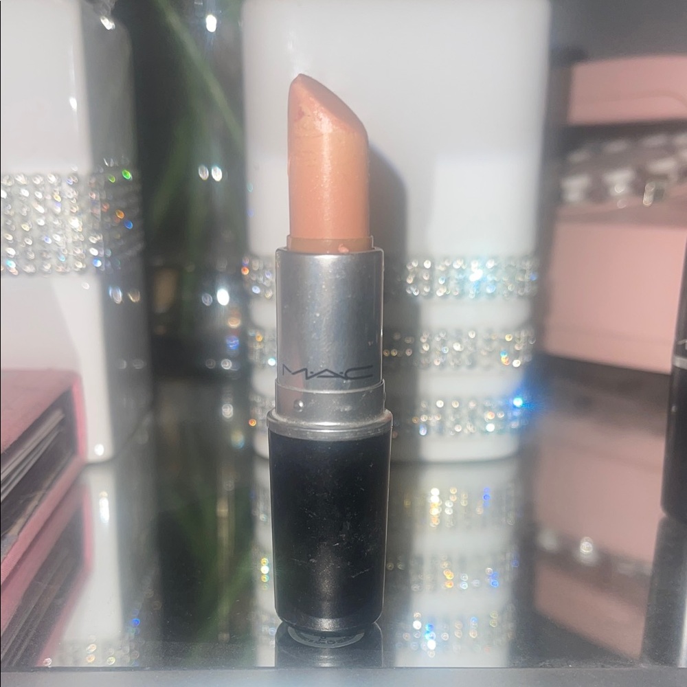 MAC Cosmetics Freshpot Nude Lipstick